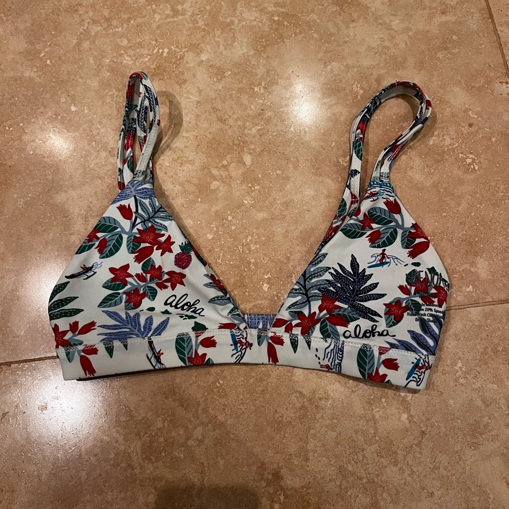 Benoa Swim aloha bikini top